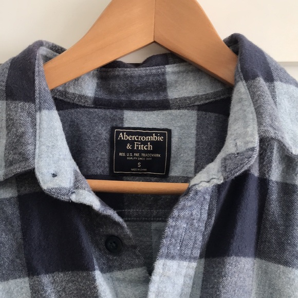 Abercrombie flannel Worn only once for photography - Picture 2 of 2